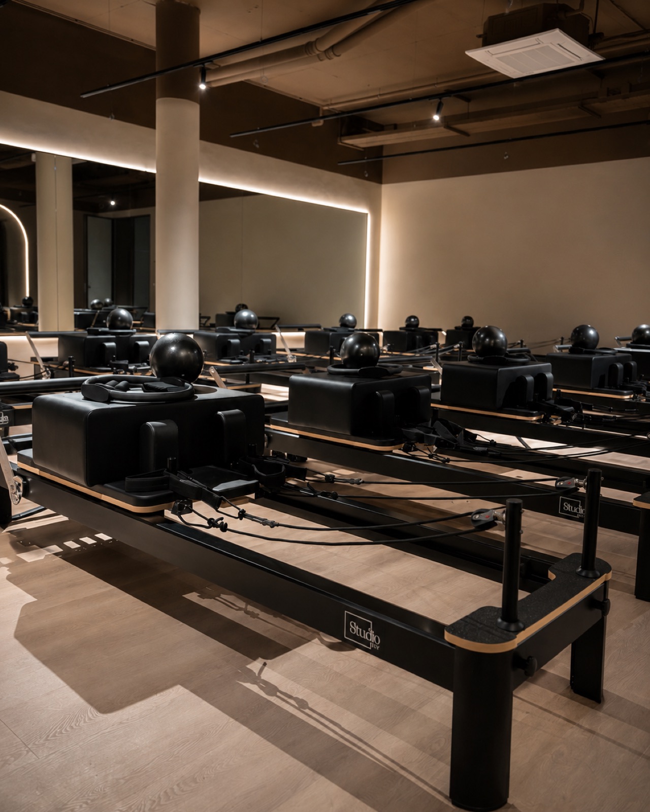 Reformer machines at Studio Lely